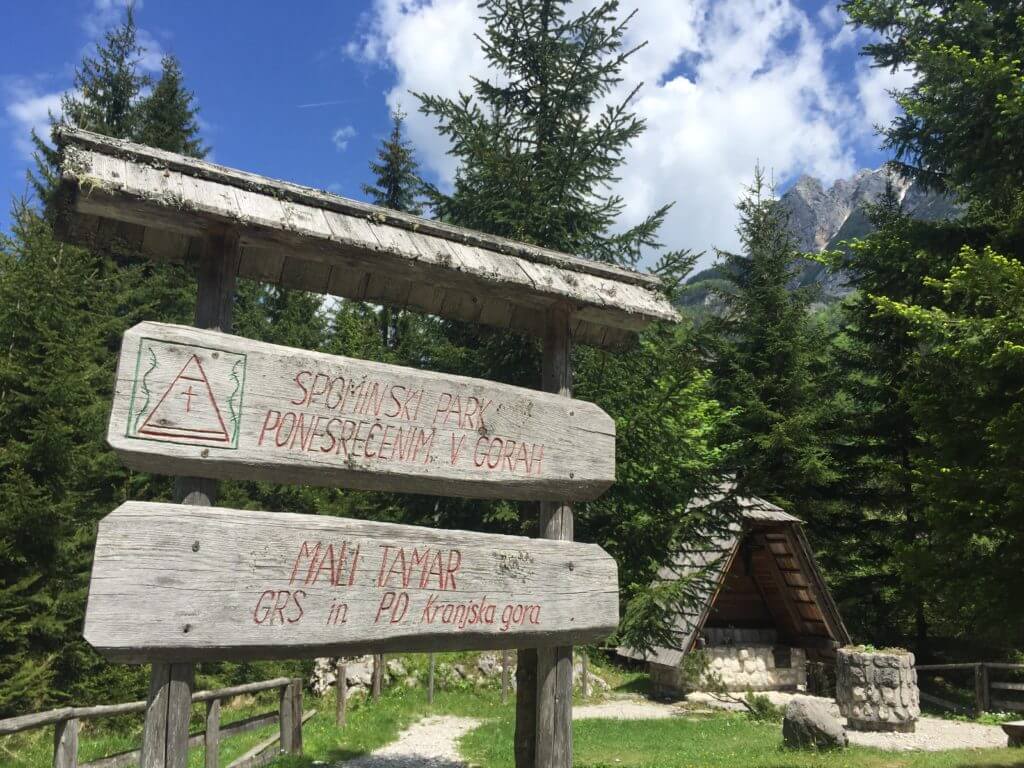 AAT_Alpe-Adria-Trail_Etappe eins_Gedenkstätte